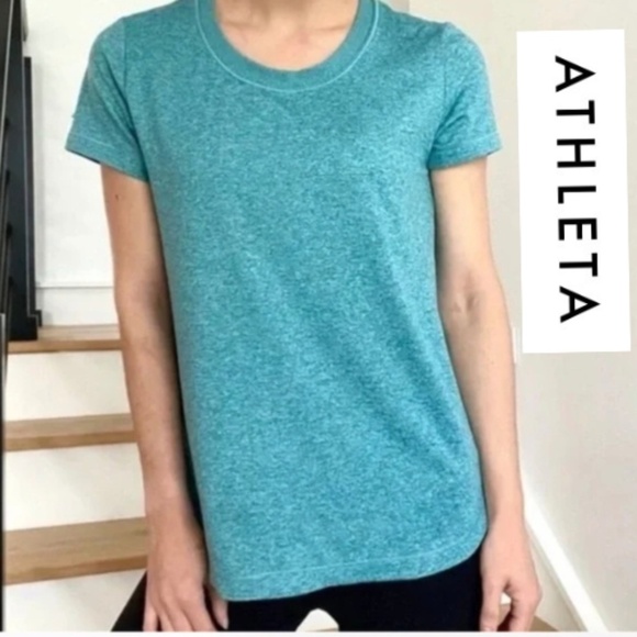Athleta Tops - Athleta Uptempo short sleeve running tee, L, CB2545